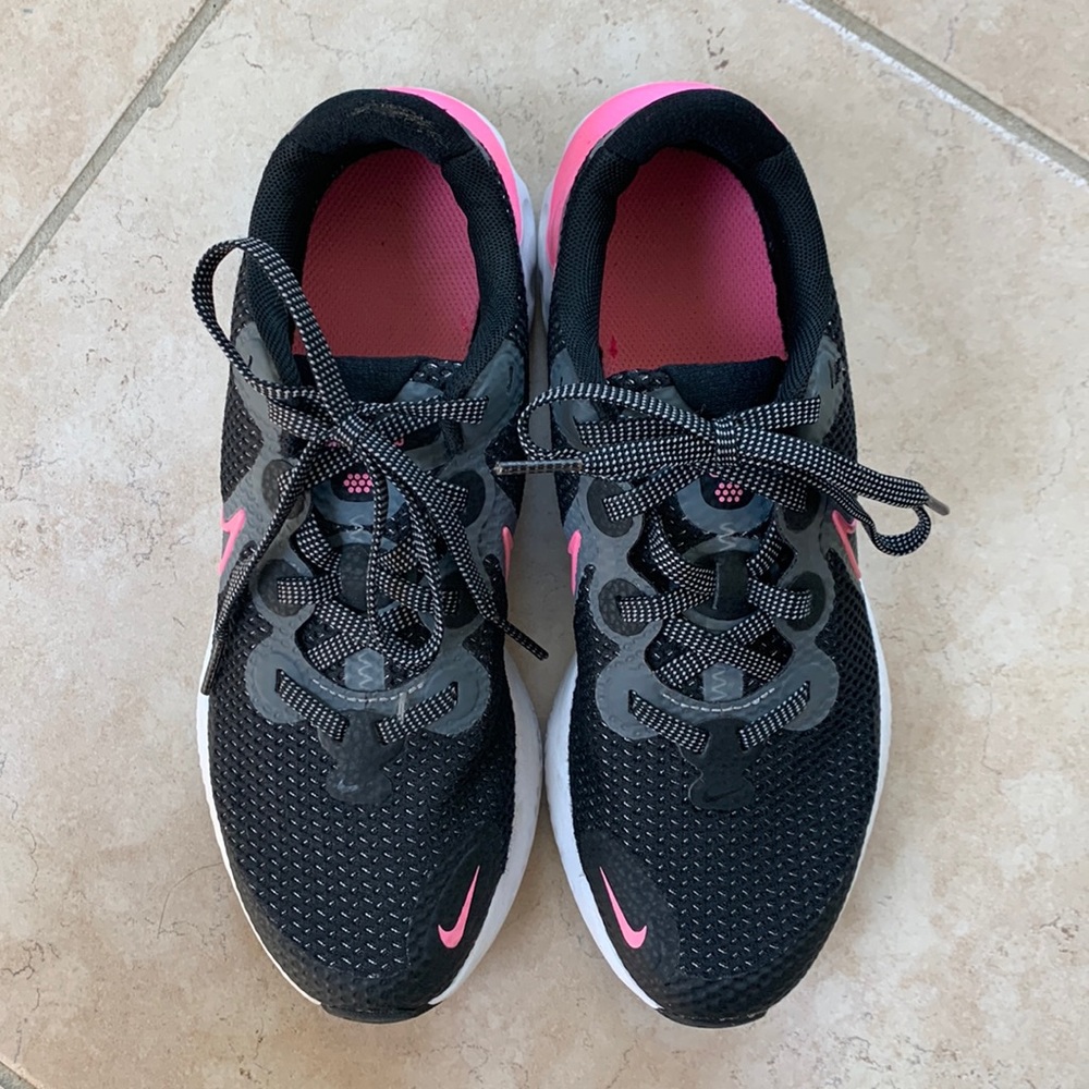 Nike renew size 4y